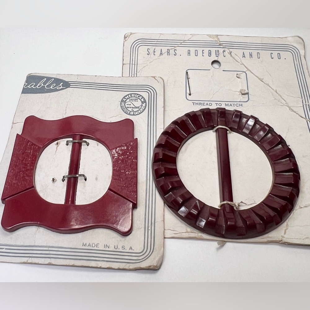 Bakelite Belt Buckles Two Vintage Red Art Deco New Old Stock Collectors Pair - Picture 11 of 11